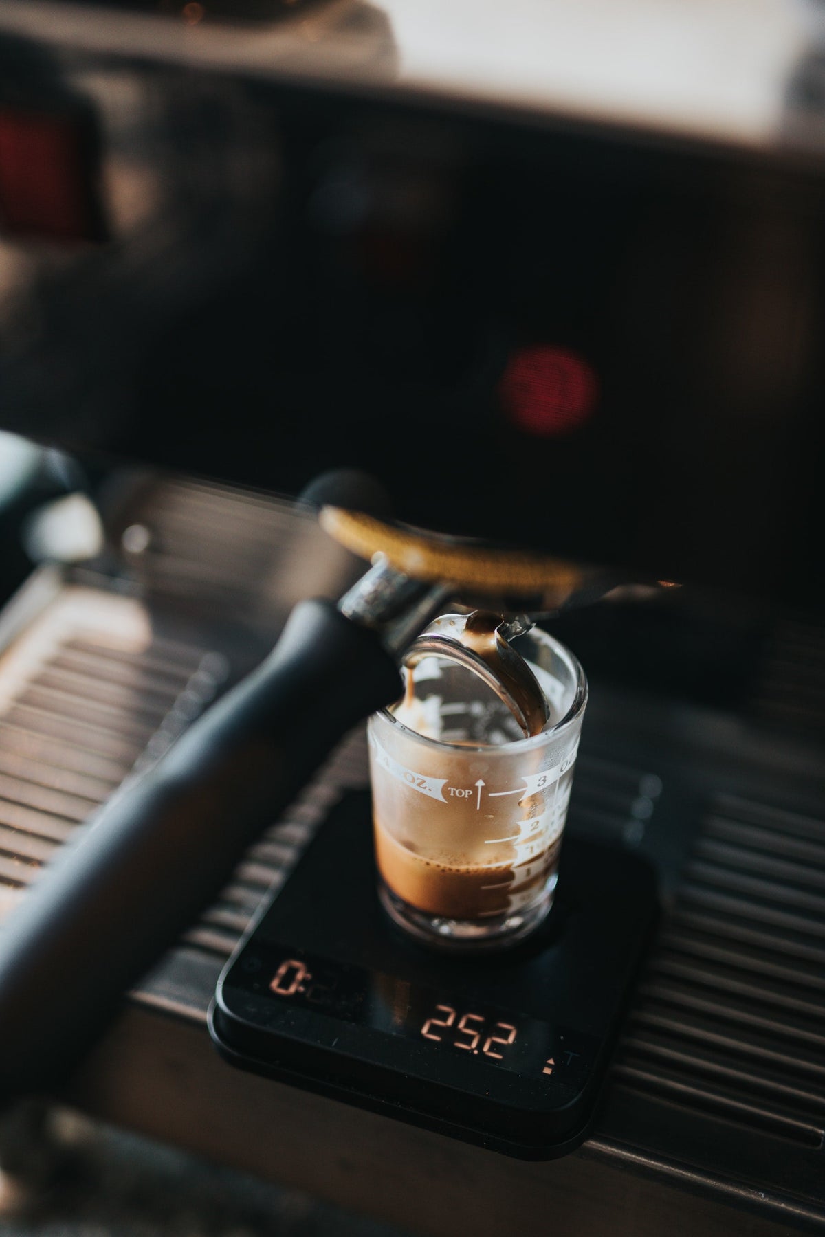 Espressozubereitung mit Kaffeewaage