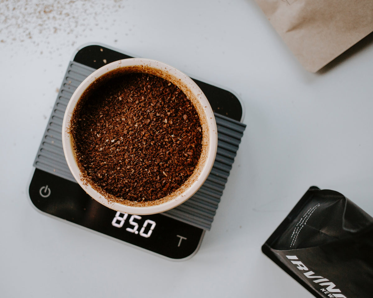 Acaia Kaffeewaage mit gemahlenem Kaffee