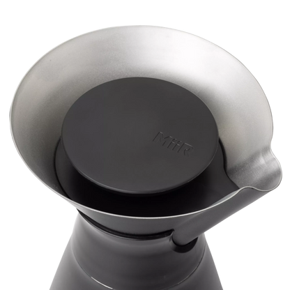 MiiR New Standard Carafe mit eingesetztem Press-fit Deckel