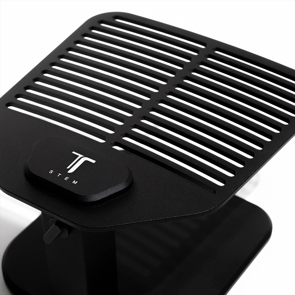 Nucleus Stem Stand