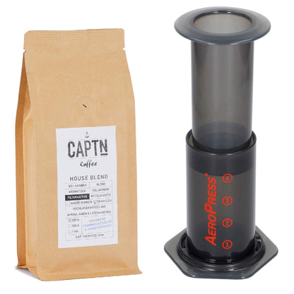 Aeropress mit Kaffeebeutel im Set